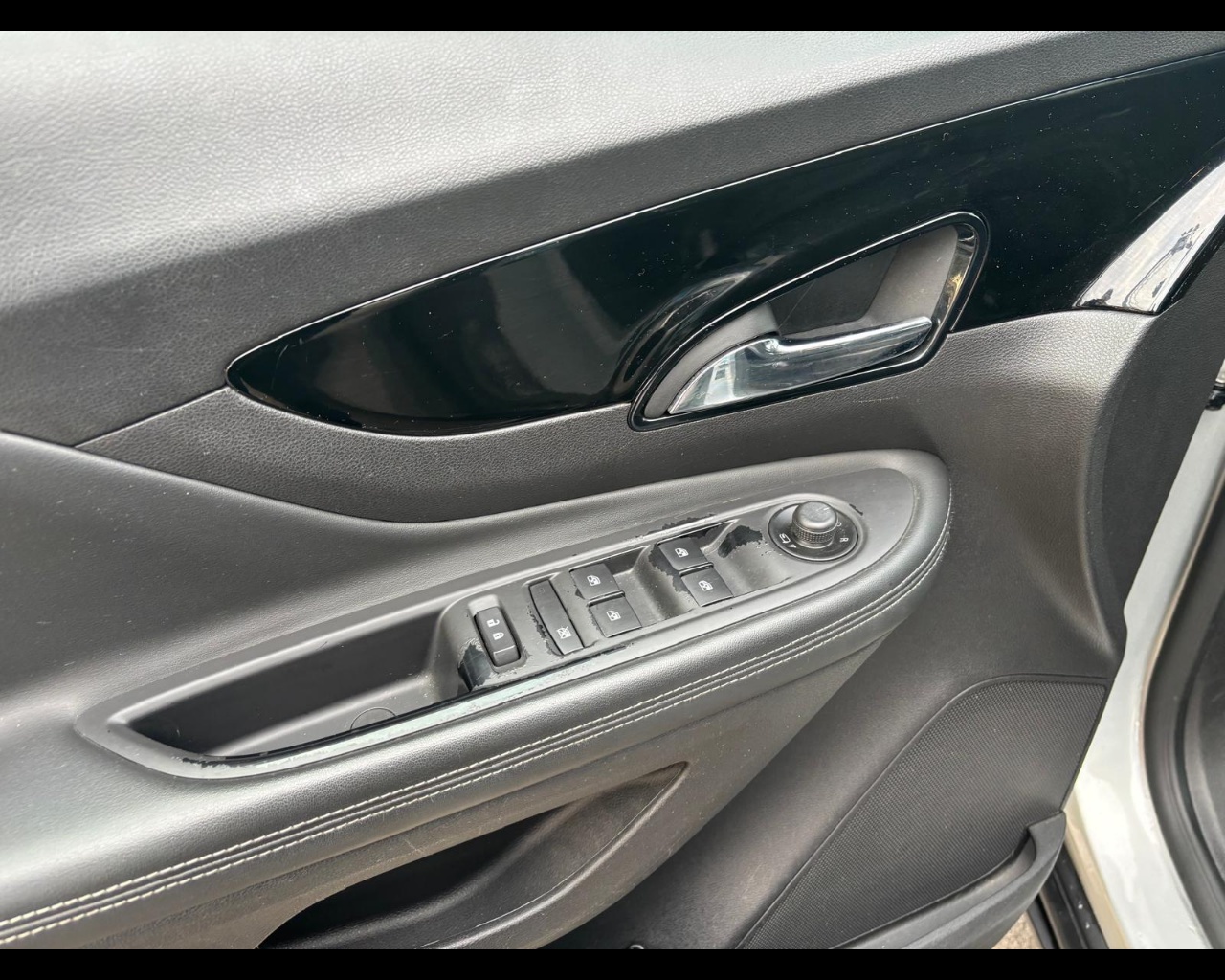 Foto OPEL Mokka X 1.4 t Vision Gpl-tech 4x2 140cv