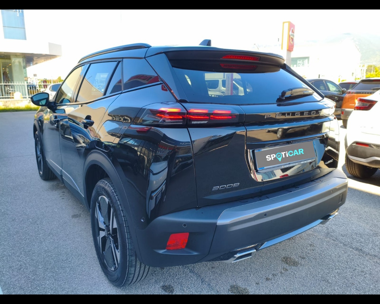 Foto PEUGEOT 2008 1.2 hybrid GT 136cv e-dcs6