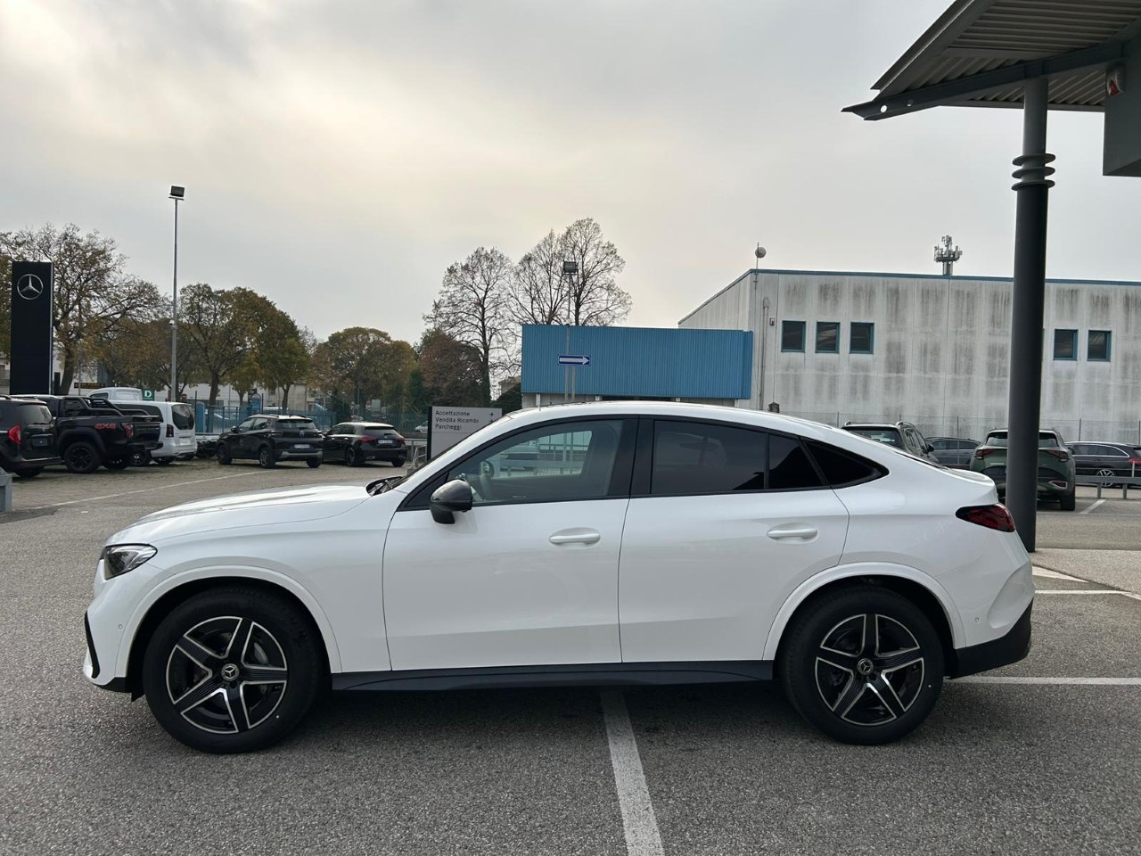 Mercedes GLC Coupé GLC 220 d 4Matic Coupè AMG Line ADVANCED - 4