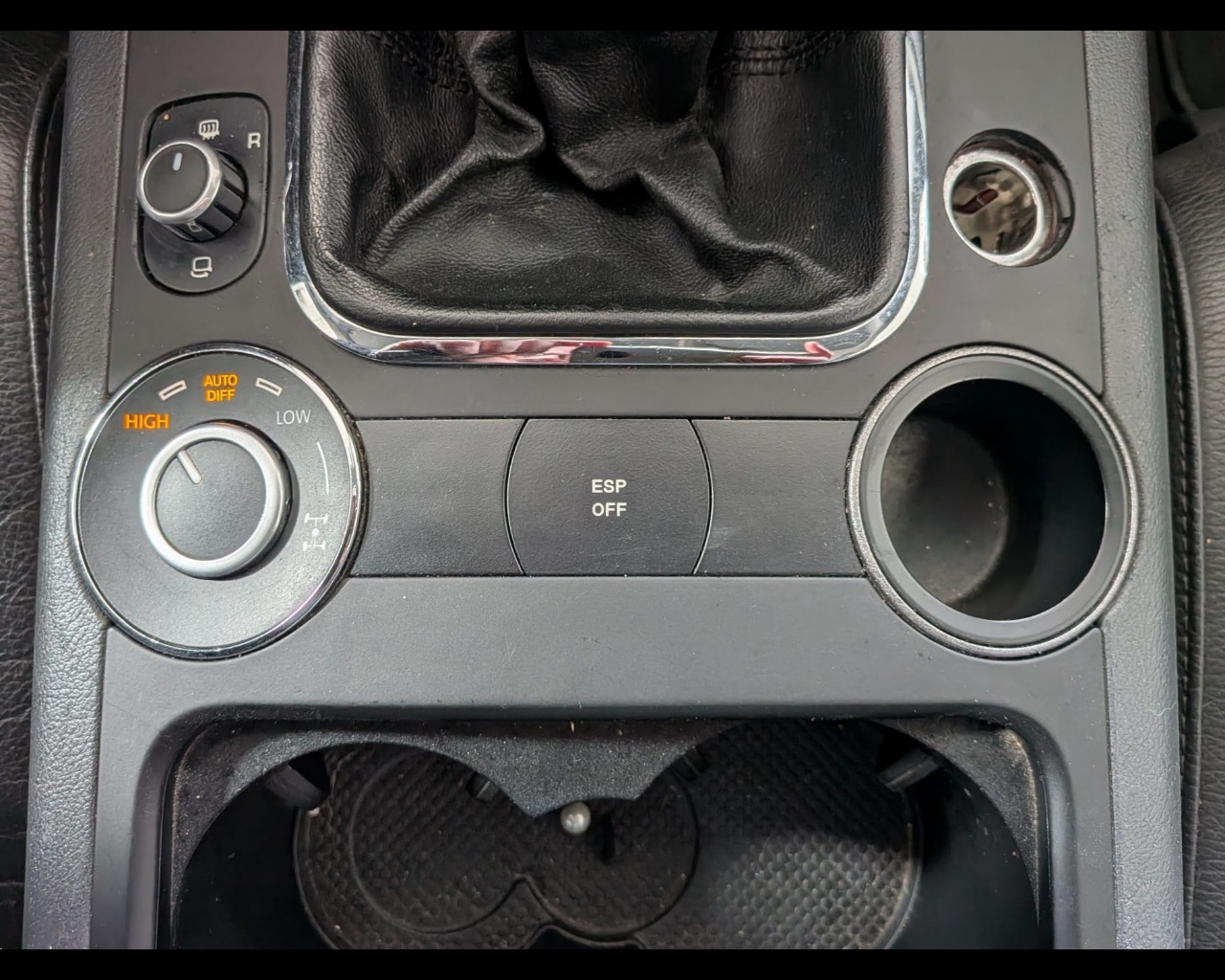 Foto VOLKSWAGEN Touareg 2.5 tdi R5 dpf FL