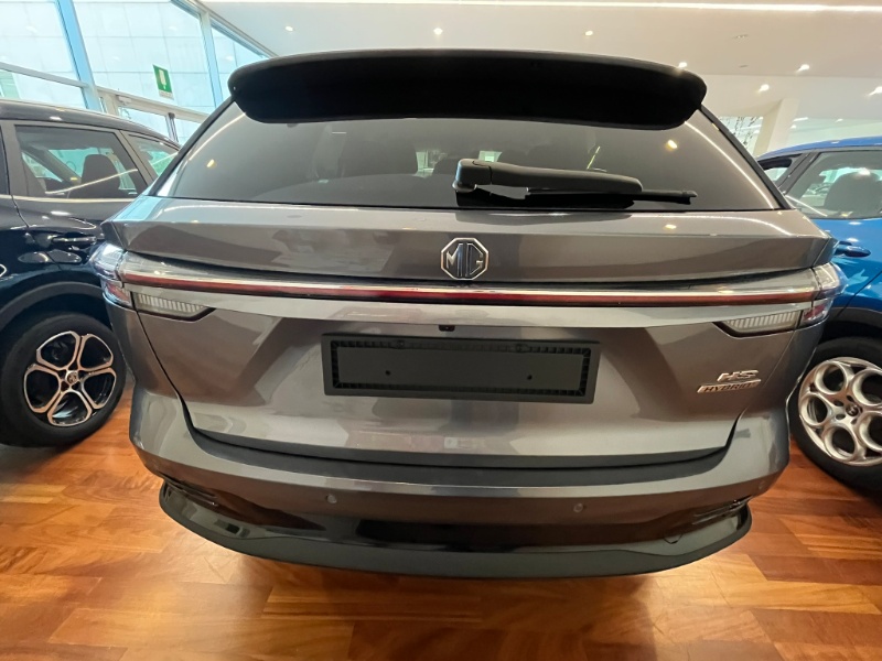 MG – HS 1.5 Hybrid+ Luxury