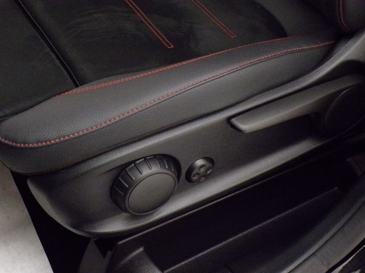 Mercedes  GLA 200 D AMG Line Advanced Plus 8G-DCT - 14