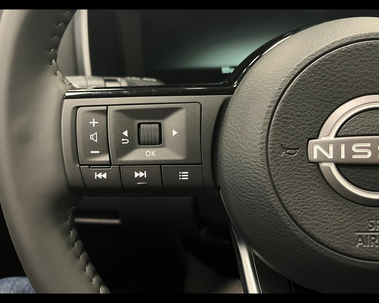 Foto NISSAN Qashqai 1.3 mhev N-Connecta 2wd 140cv