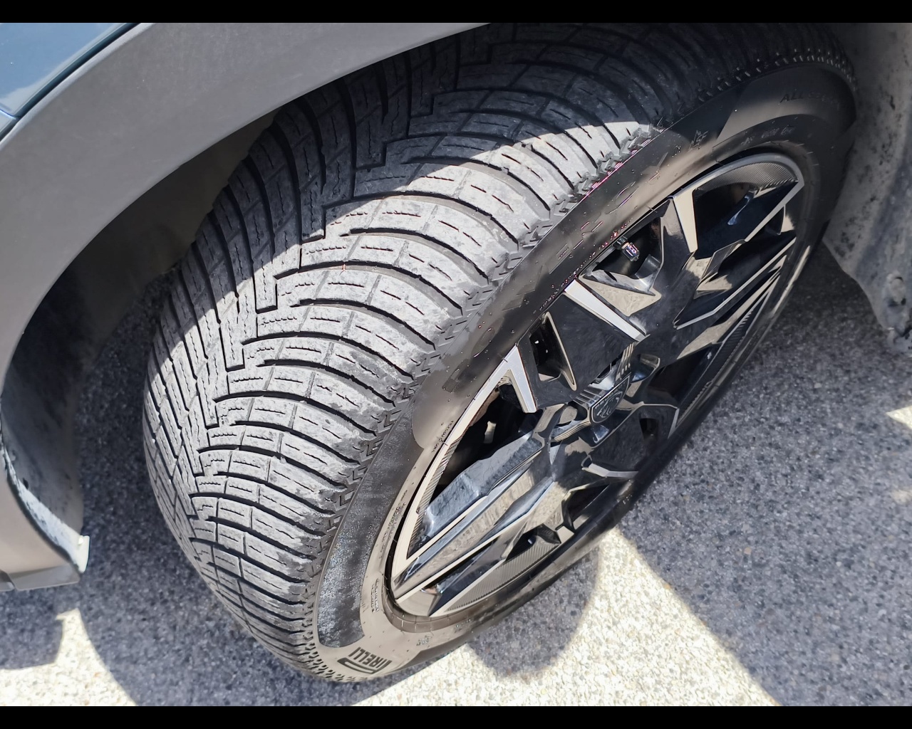 Foto PEUGEOT 3008 1.2 hybrid GT 145cv e-dcs6