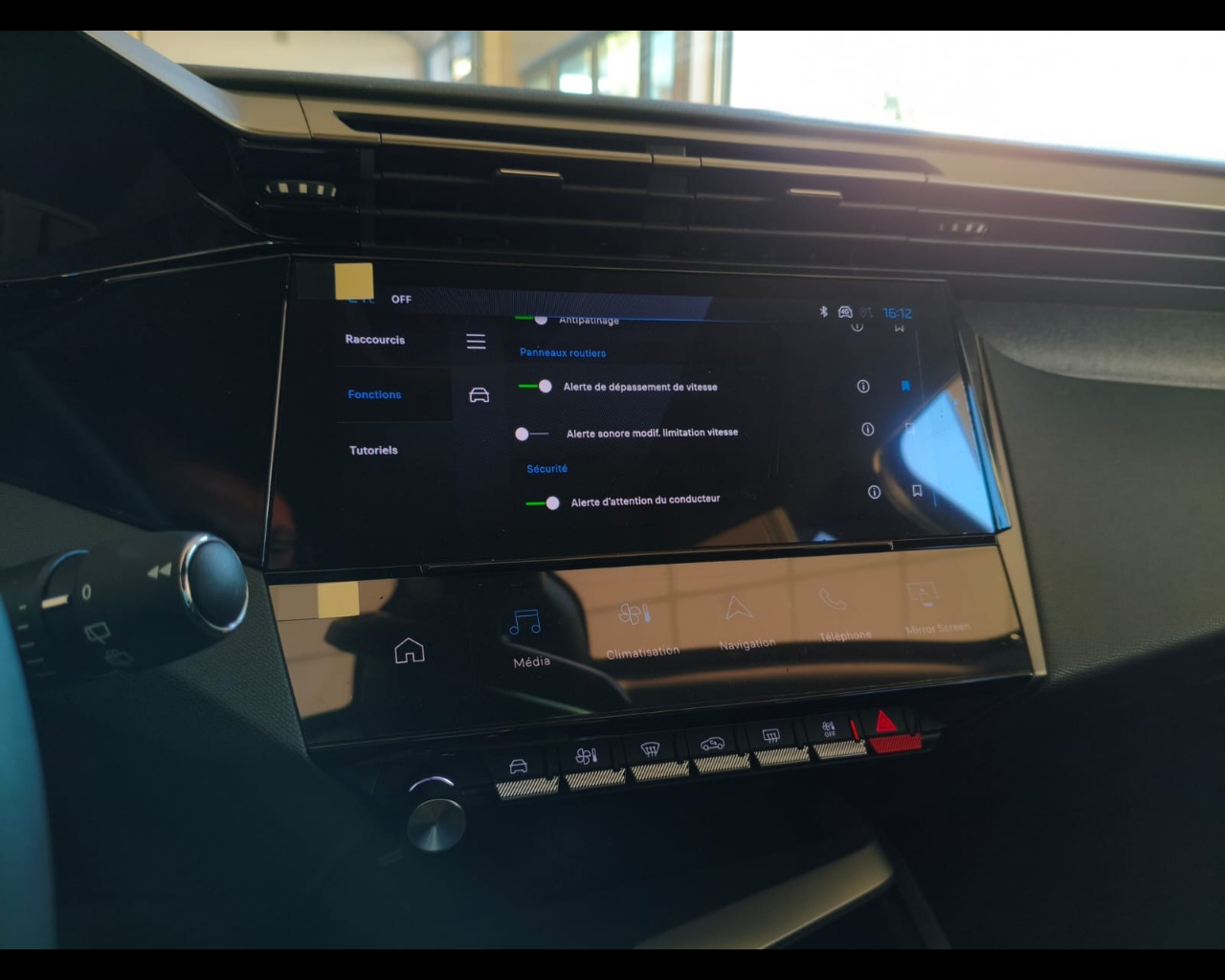 Foto PEUGEOT 308 SW 1.5 bluehdi Allure s&s 130cv eat8