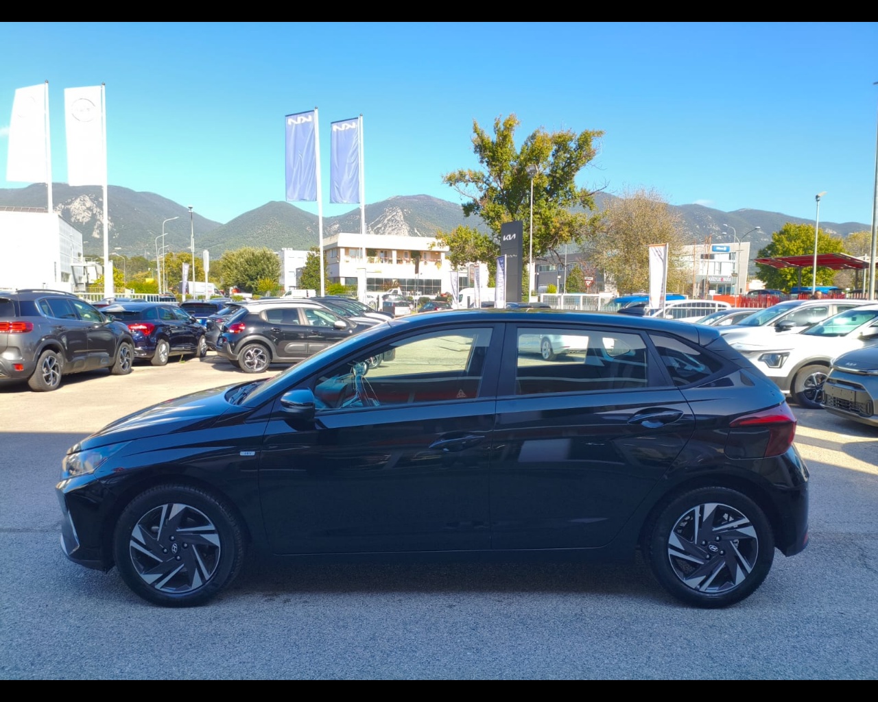 Foto HYUNDAI i20 1.0 t-gdi 48V Connectline imt