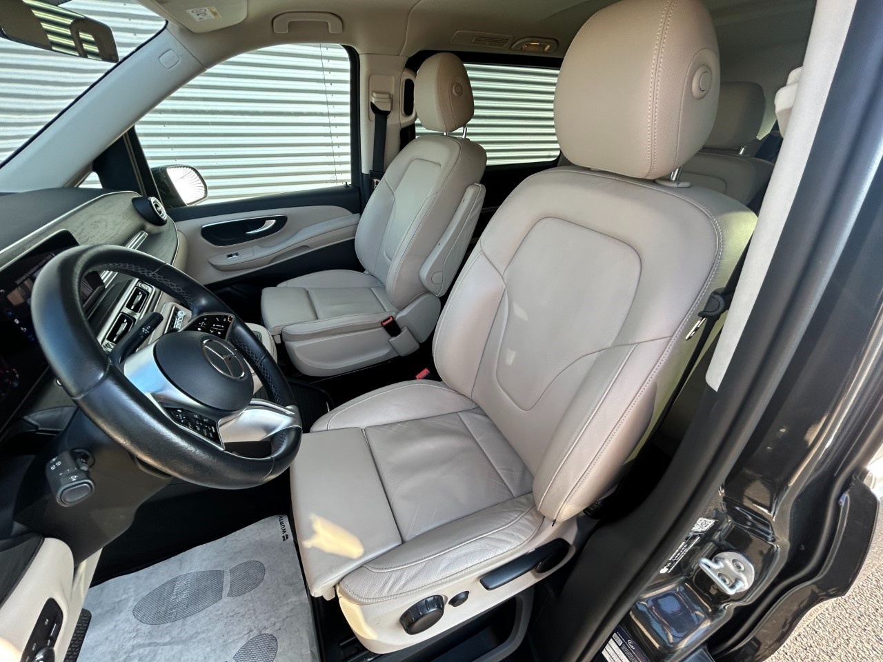 Mercedes  V Long 300 d Avantgarde auto - 13