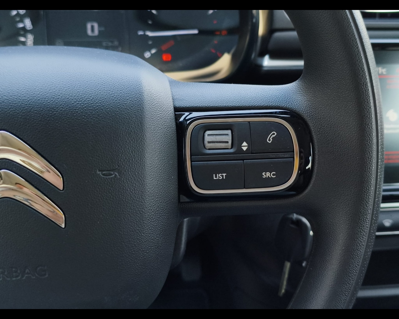 Foto CITROEN C3 1.2 puretech C-Series s&s 83cv neopatentati