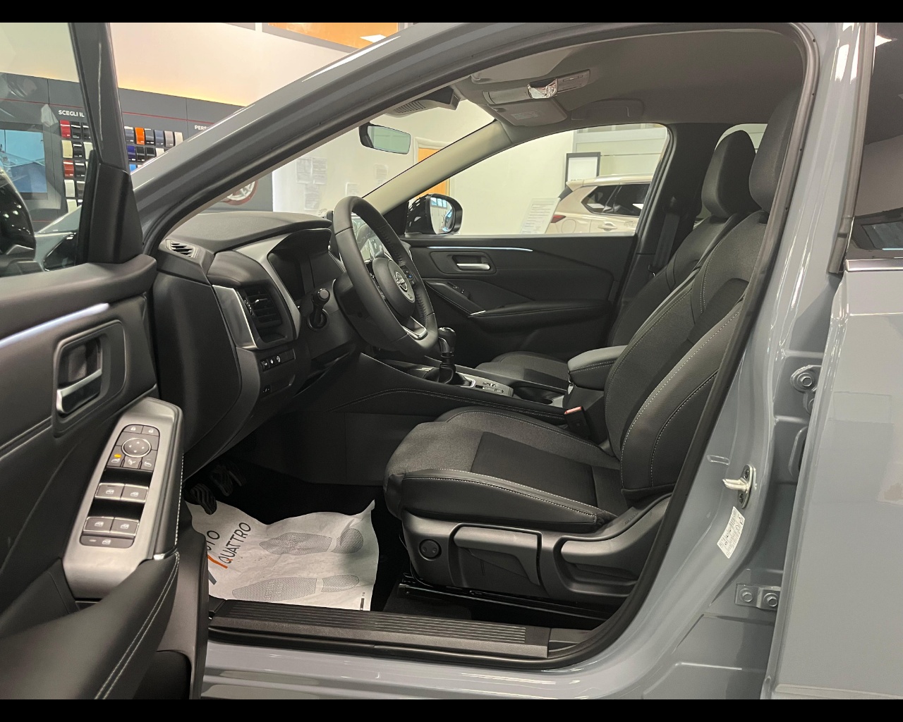 Foto NISSAN Qashqai 1.3 mhev N-Connecta 2wd 140cv