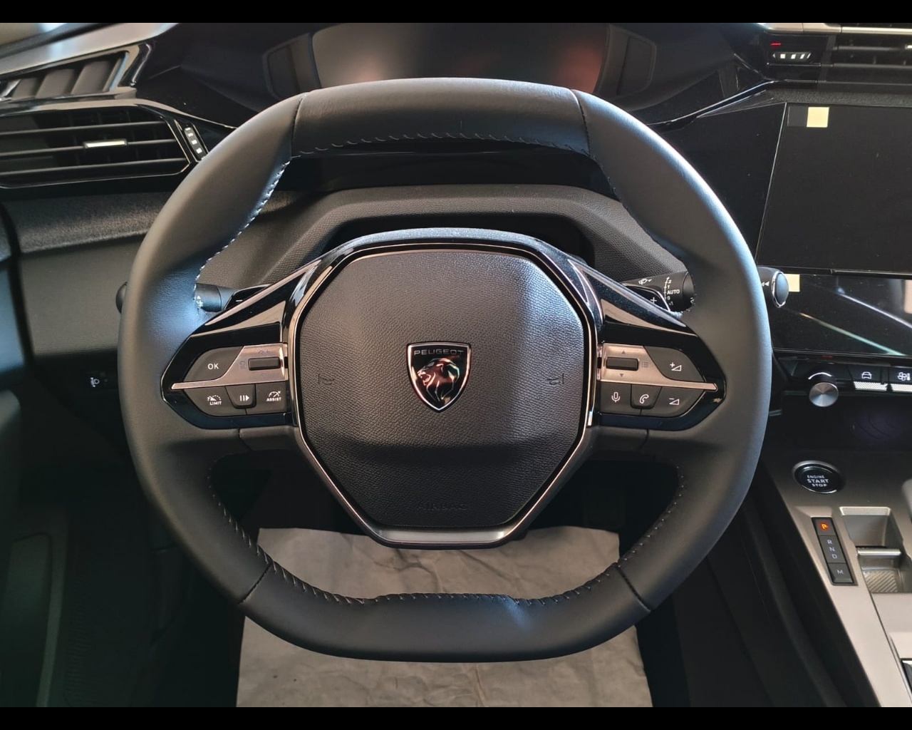 Foto PEUGEOT 308 SW 1.5 bluehdi Allure s&s 130cv eat8