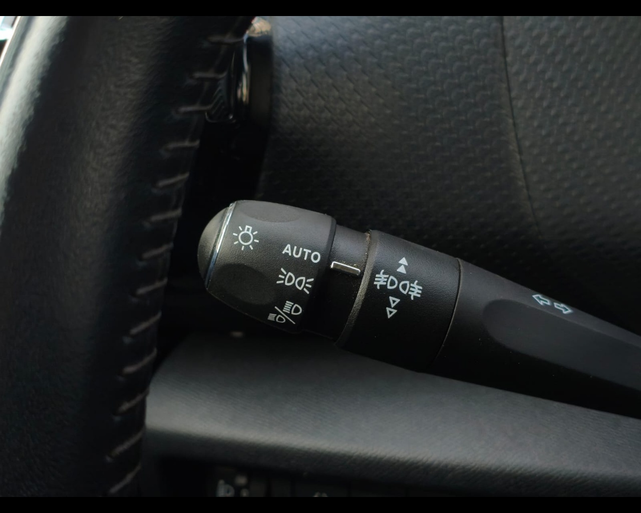 Foto CITROEN C4 1.5 bluehdi Feel Pack s&s 130cv eat8