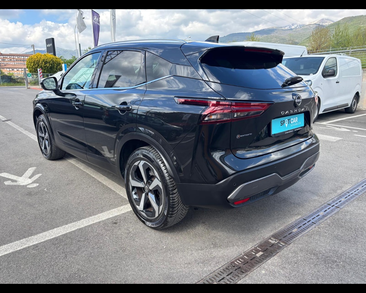 Foto NISSAN Qashqai 1.3 mhev N-Connecta 2wd 140cv