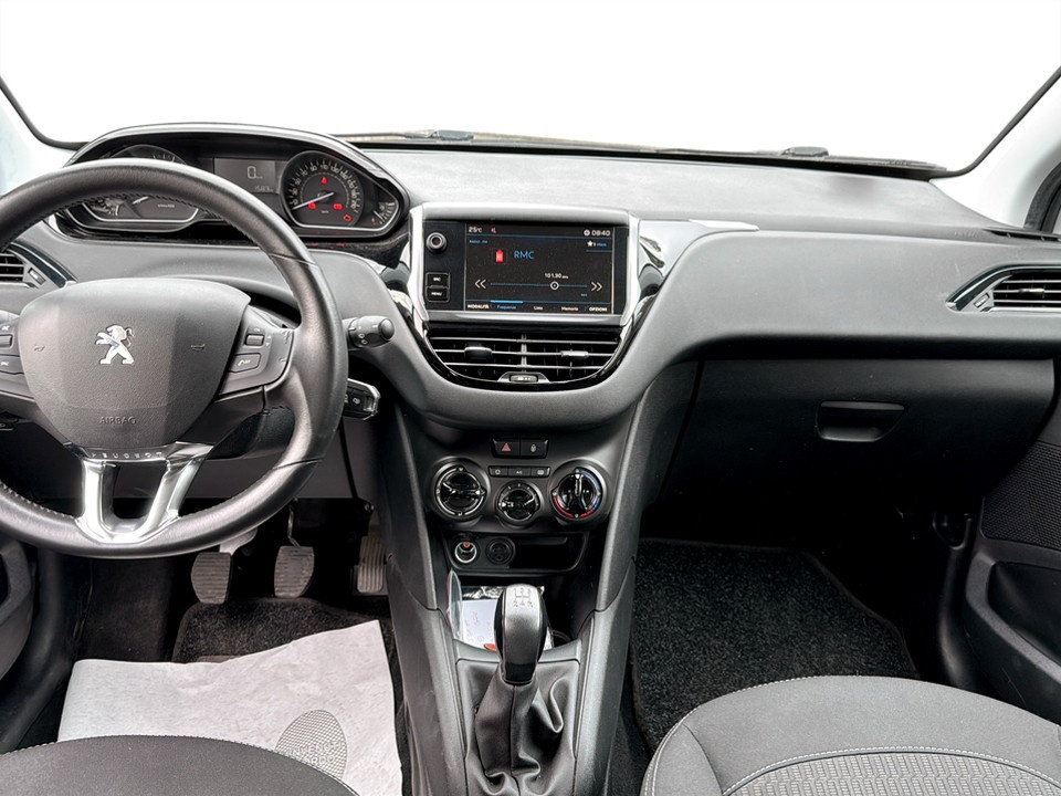 PEUGEOT 208 5p 1.2 puretech Active gpl 82cv GPL usato - 10