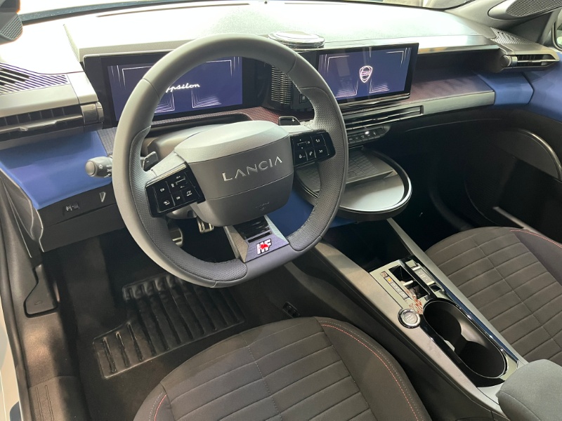 LANCIA – Ypsilon Hybrid e-DCT HF Line