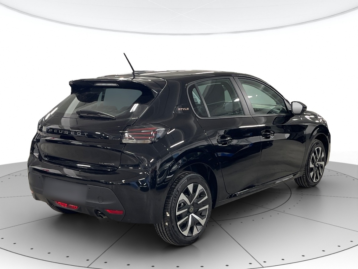 Peugeot 208 Nuovo Ibrido benzina 208 Verona