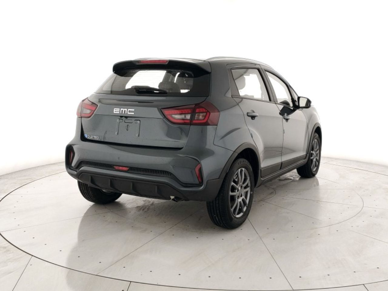 Emc Quattro Nuovo Benzina Quattro Porto Mantovano