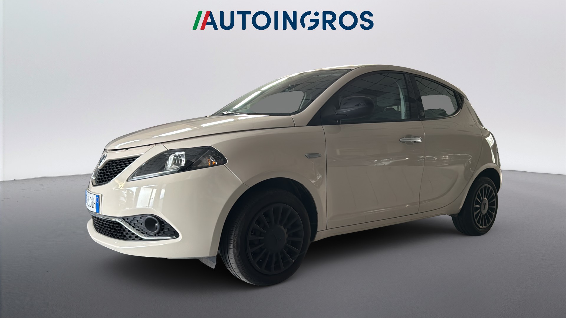 LANCIA Ypsilon Ypsilon 1.0 firefly hybrid Silver s&s 70cv