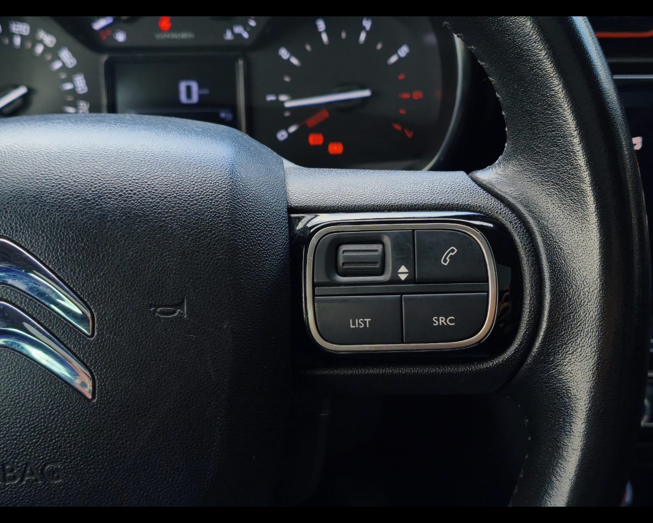 Foto CITROEN C3 Aircross 1.2 puretech Shine s&s 130cv