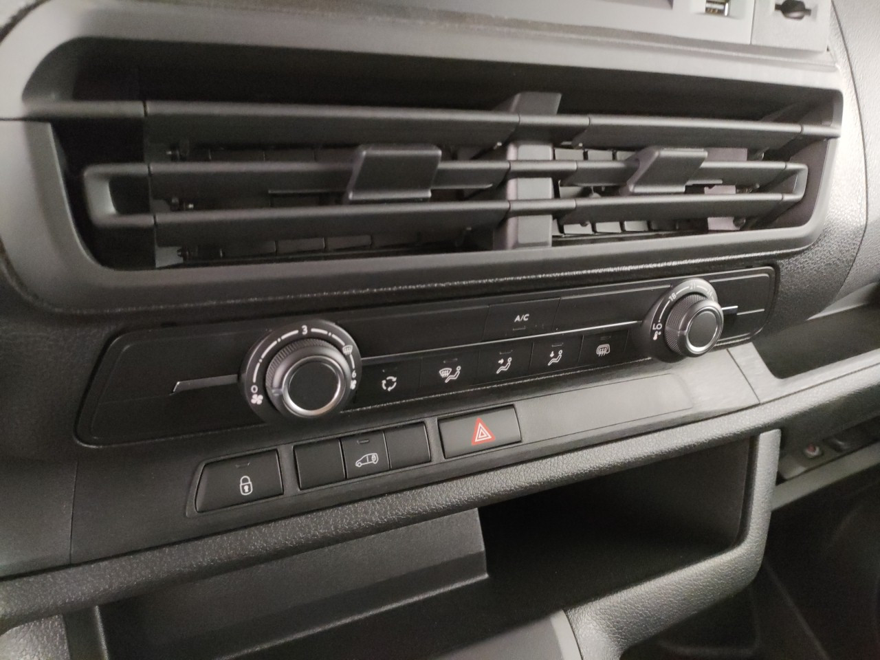 Opel Vivaro Cargo Nuovo Diesel Vivaro Cargo Porto Mantovano