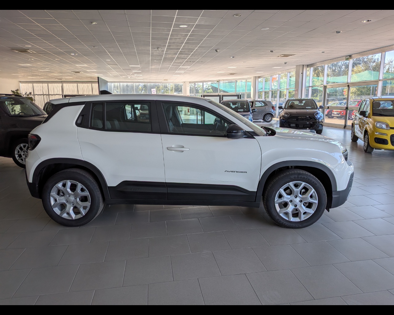 Foto JEEP Avenger 1.2 turbo Altitude fwd 100cv