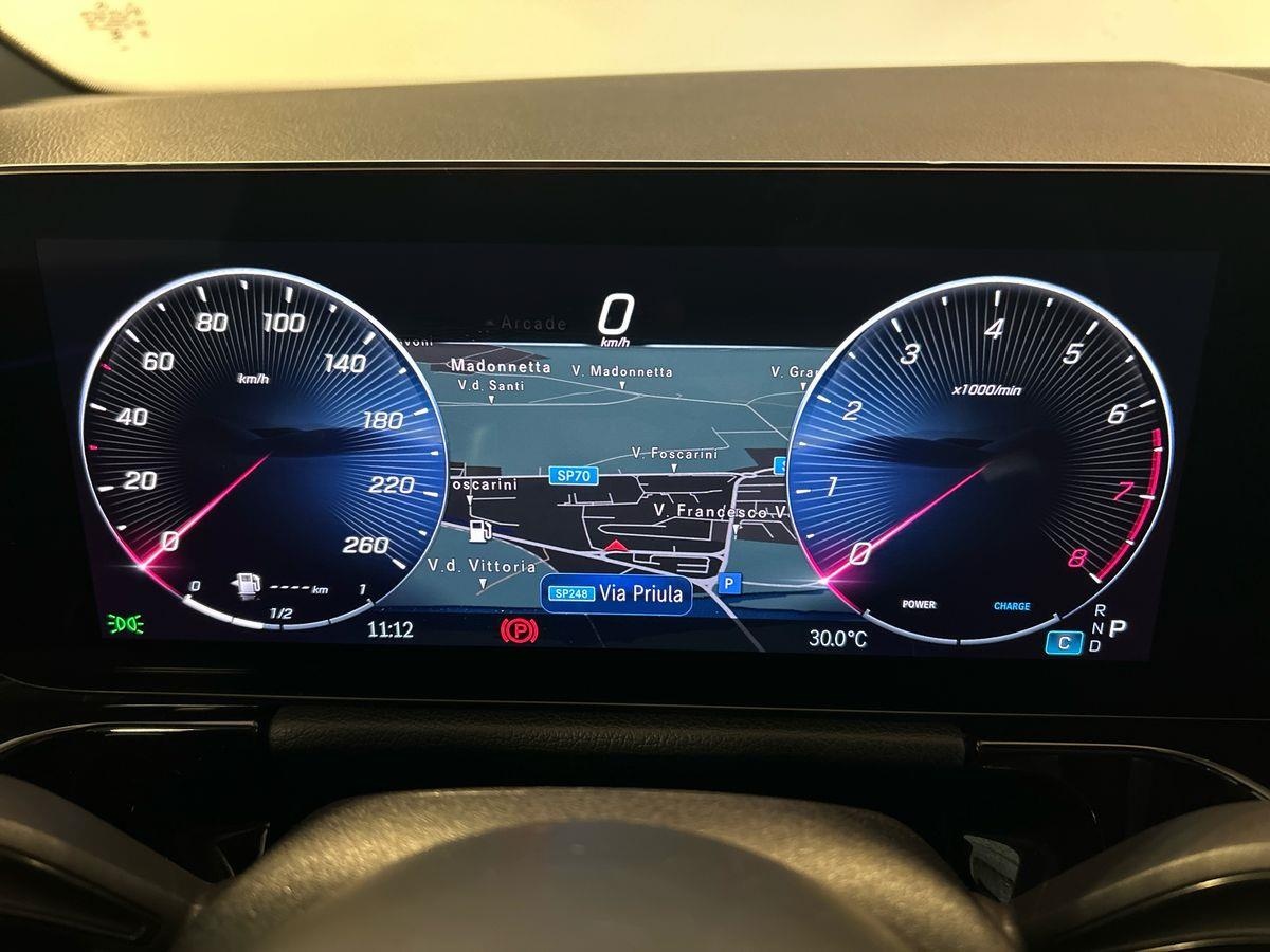 Mercedes  GLA 250 AMG Line Premium 4Matic 8G-DCT - 13