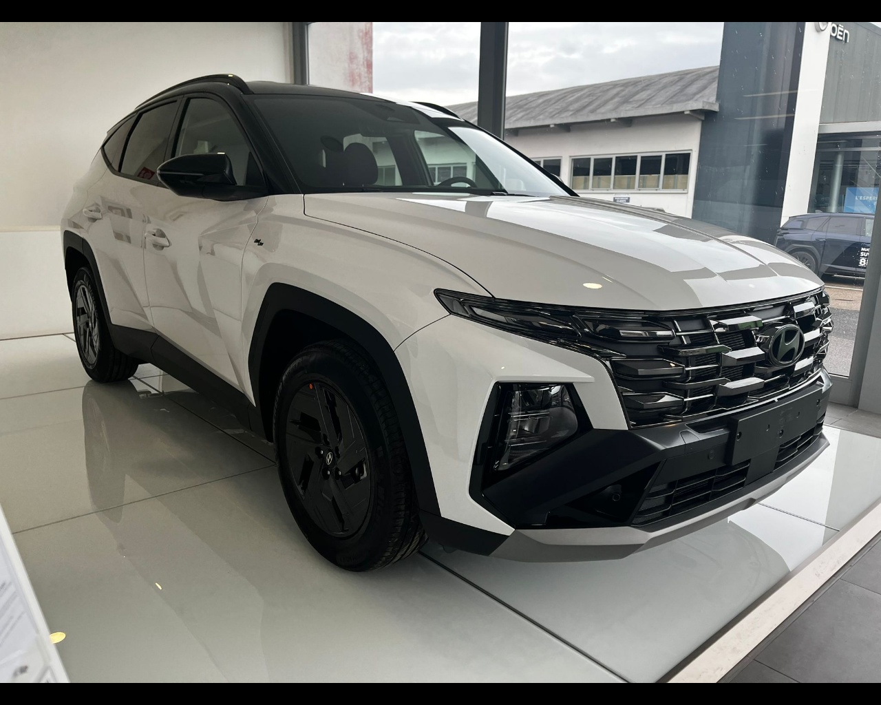 Foto HYUNDAI TUCSON MY26 1.6TGDI DCT 150 DARKLINE+TT