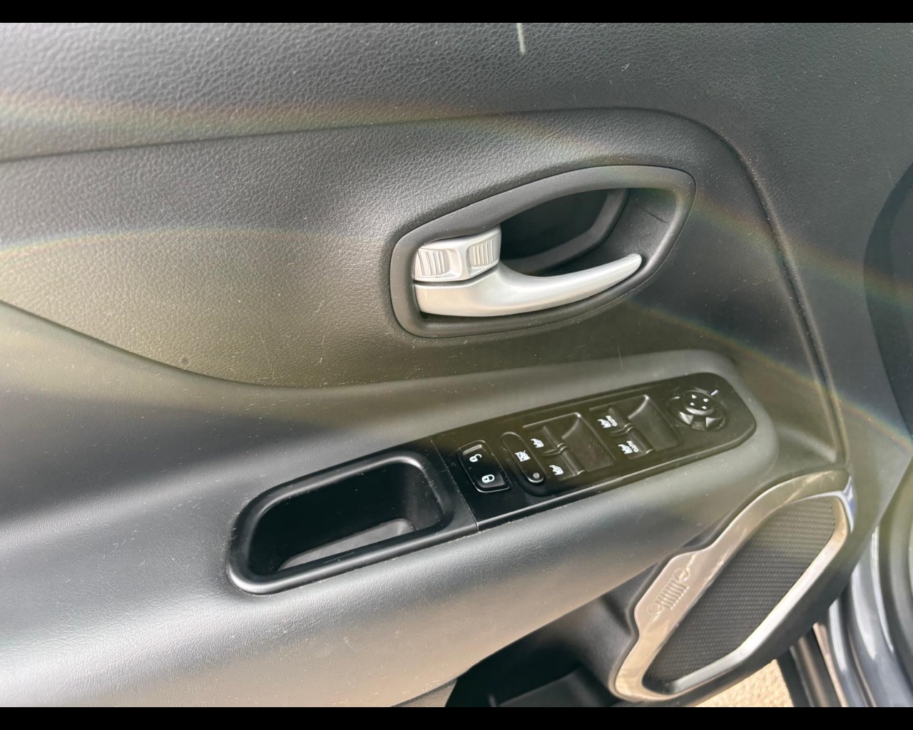 Foto JEEP Renegade 1.6 mjt Limited 2wd 130cv