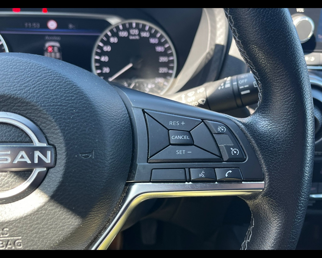 Foto NISSAN Juke 1.0 dig-t N-Connecta 114cv