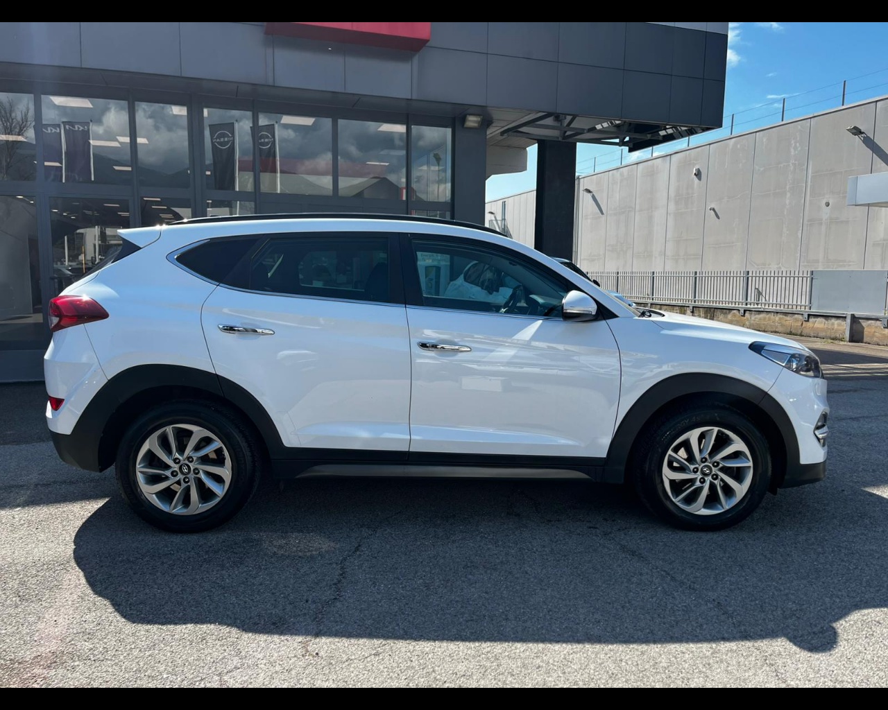 Foto HYUNDAI Tucson 1.7 crdi Xpossible 2wd 141cv dct