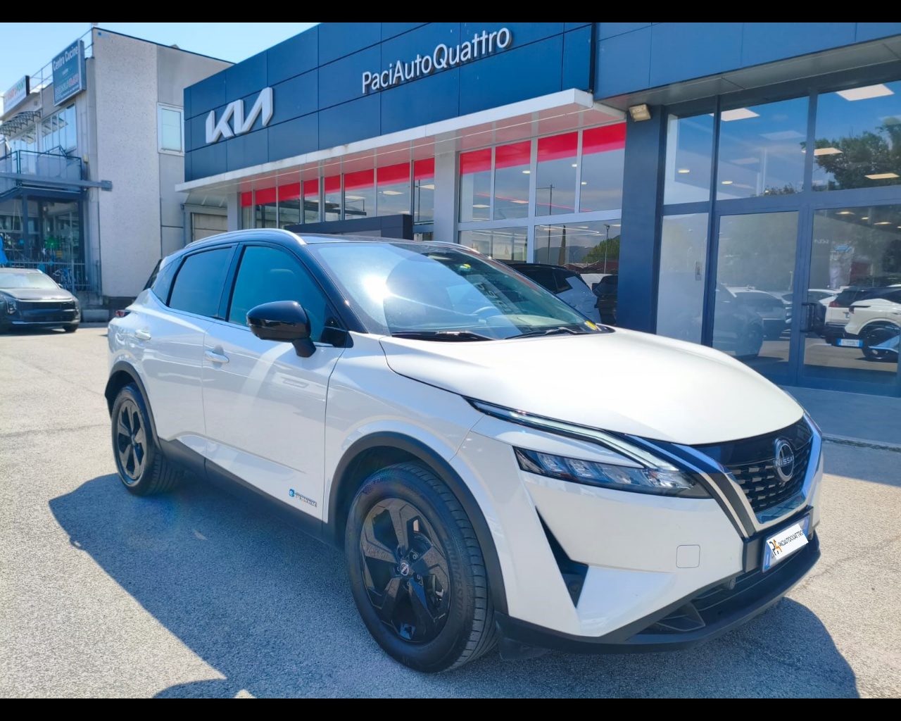 Foto NISSAN Qashqai 1.5 e-power 90th Anniversary 2wd