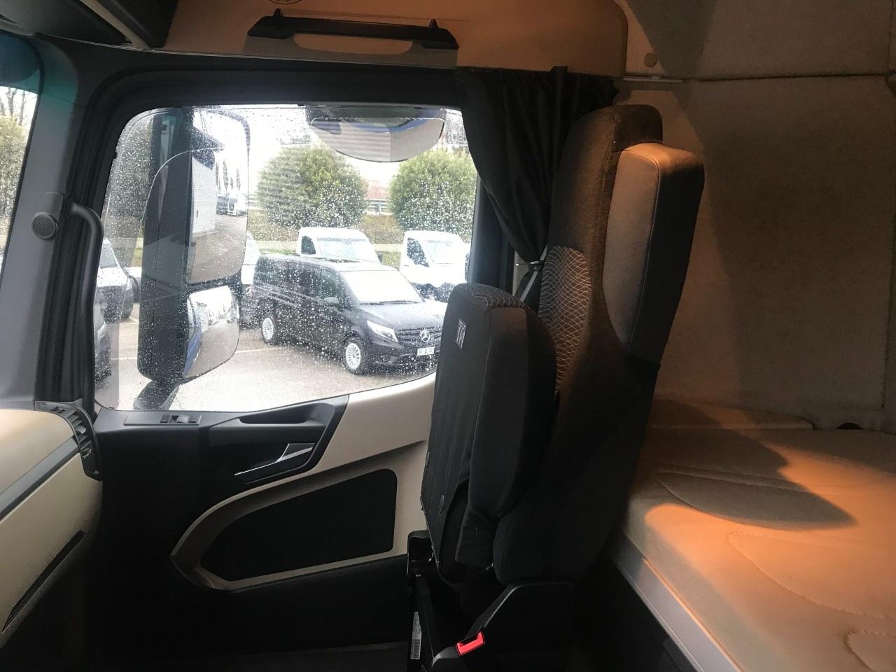 Mercedes Actros actros 2548 L Flat cab. Str.Sp. 2,5 Euro VI - 15