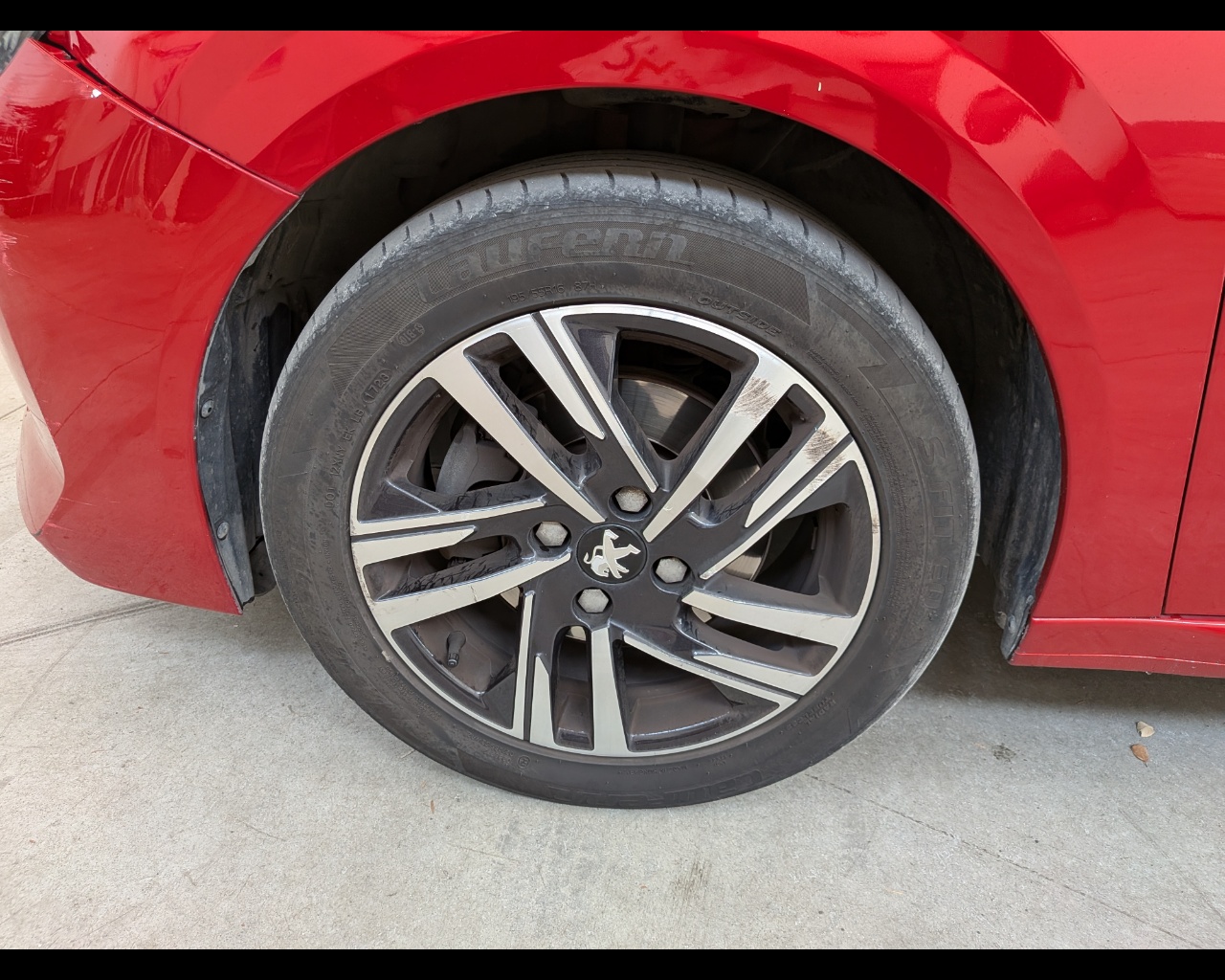 Foto PEUGEOT 208 1.5 bluehdi Allure Navi Pack s&s 100cv my20