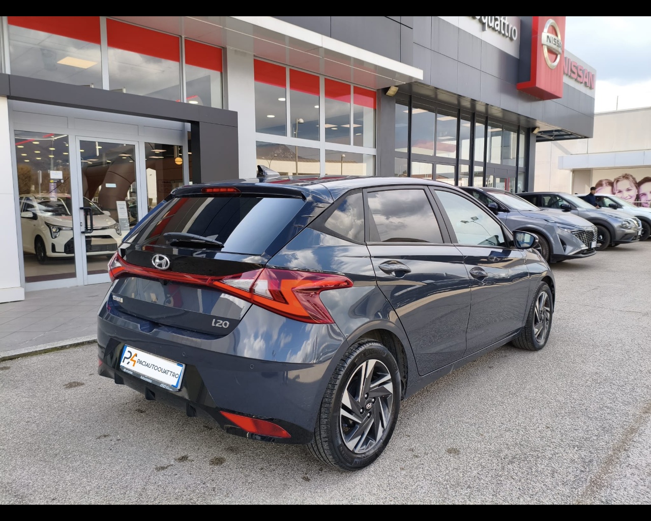 Foto HYUNDAI i20 1.2 mpi Connectline Exterior Pack