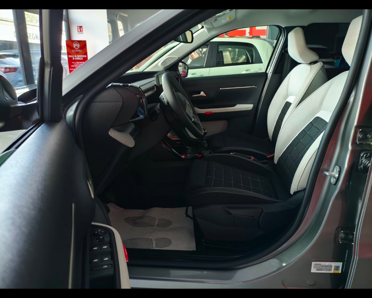 Foto CITROEN Nuova C3 Turbo 100cv - MAX