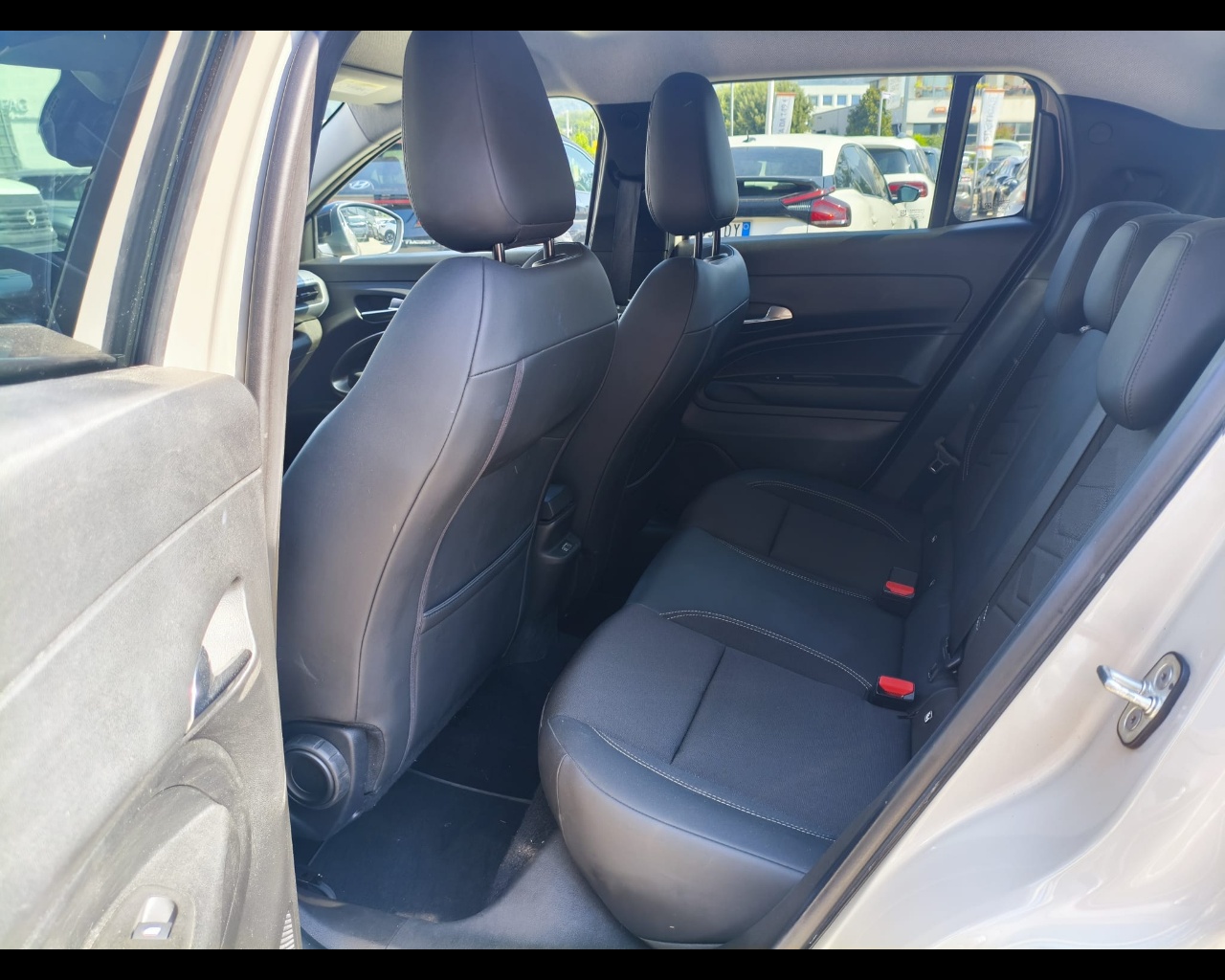 Foto JEEP Avenger 1.2 turbo Summit fwd 100cv