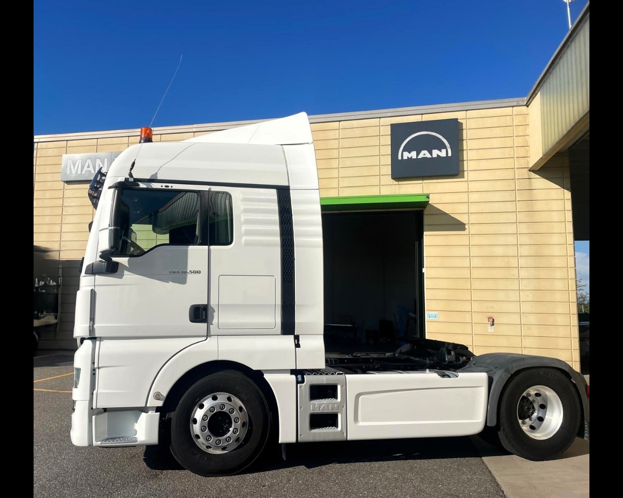 MAN TGX 18.500 4X2 BLS