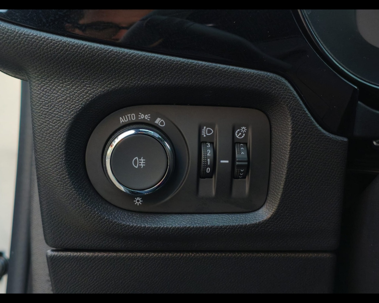 Foto OPEL Corsa 1.2 GS s&s 100cv