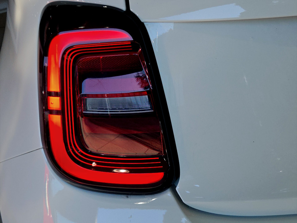 FIAT 500 500e La Prima Elettrica usato - 19