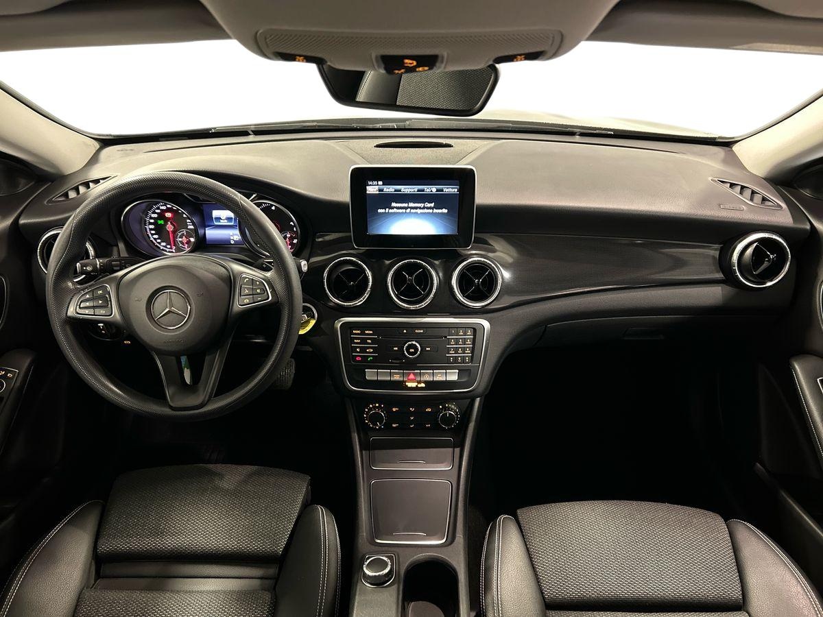 Mercedes CLA Shooting Brake CLA Shooting Brake 180 D Business 7G-DCT - 9