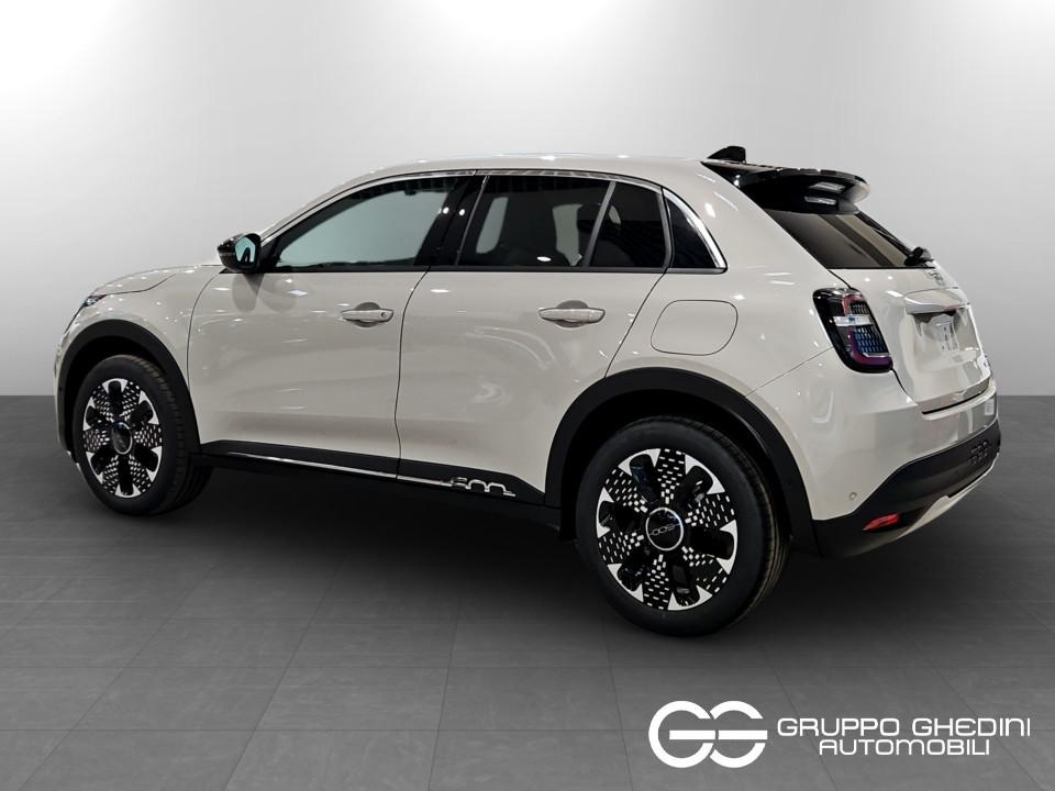 FIAT 600 Hybrid La Prima Hybrid 110cv Ibrida km0 - 2