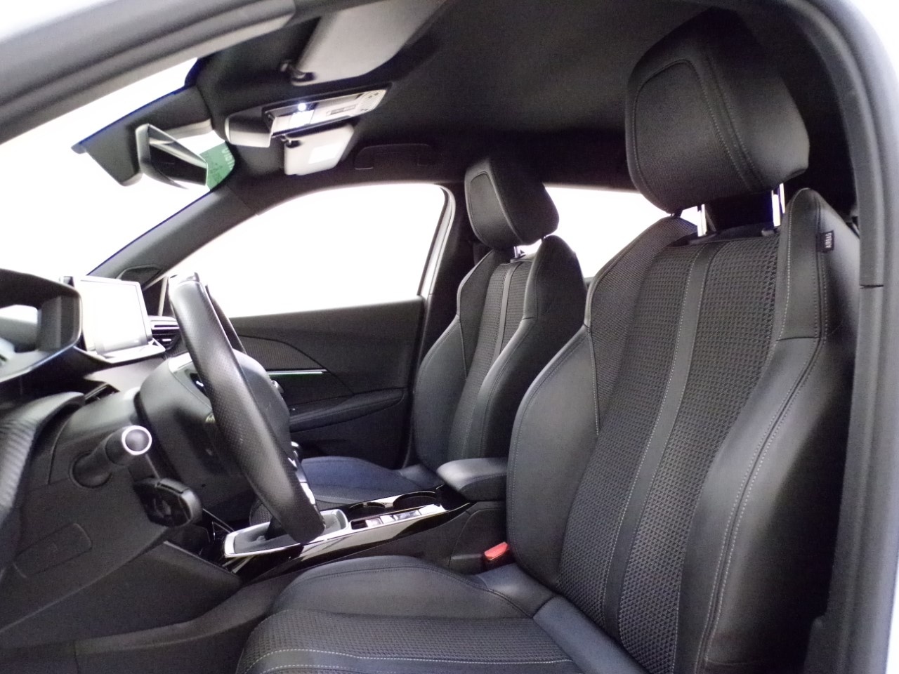 Peugeot 2008 2008 1.2 PureTech 130cv GT Line - 12