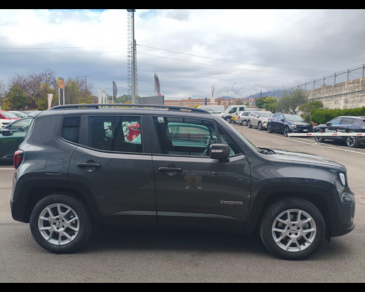 Foto JEEP Renegade 1.5 turbo t4 mhev Altitude 2wd dct