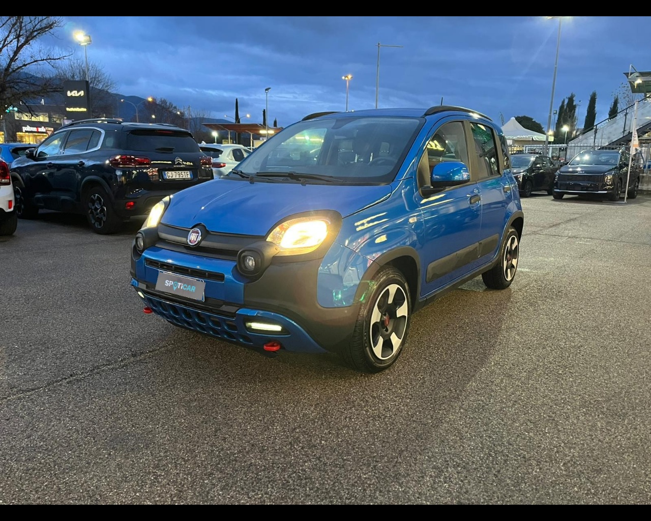 FIAT Panda 1.0 firefly hybrid Cross s&s 70cv 5p.ti Usata
