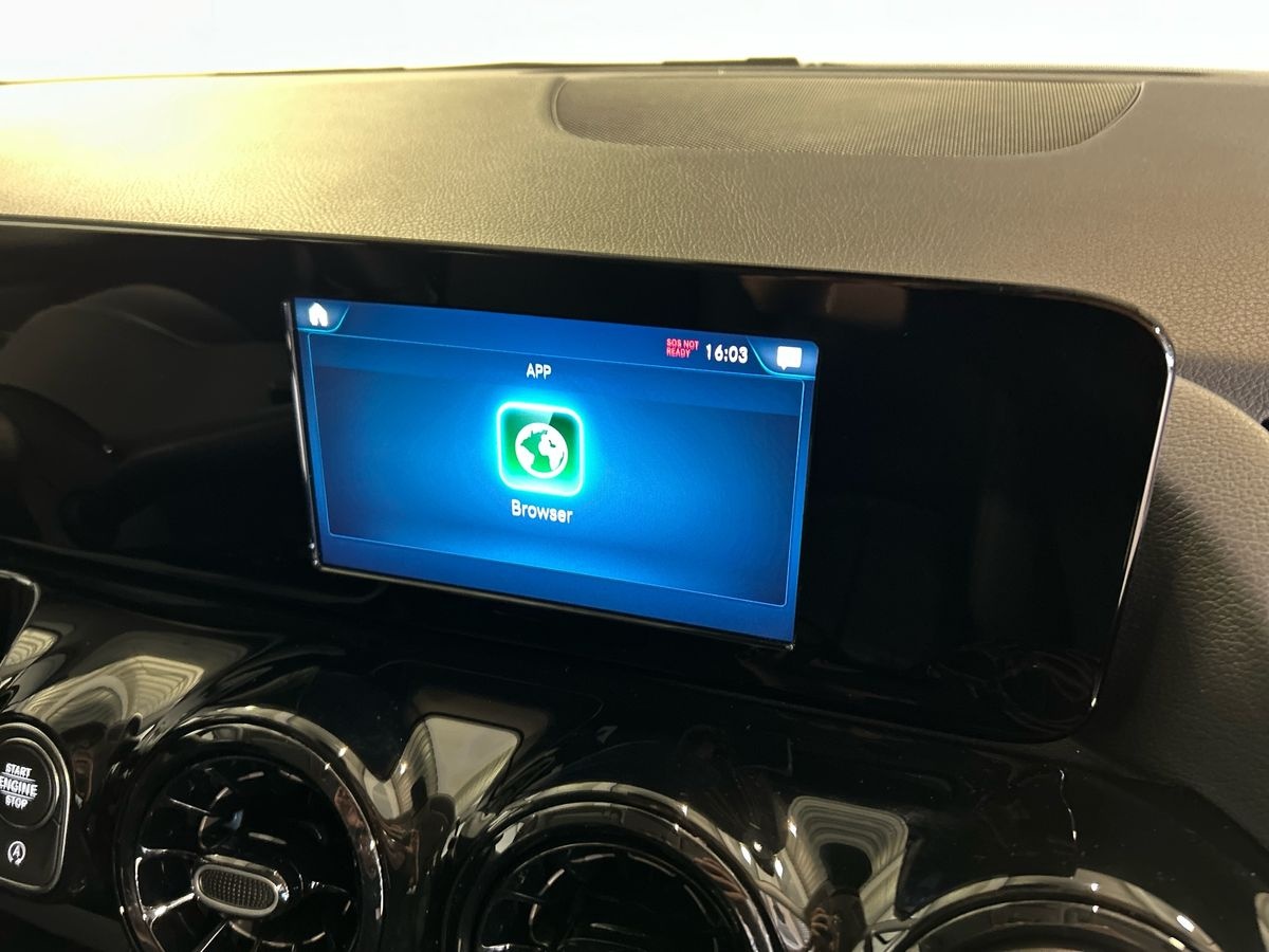 Mercedes GLA GLA 180 D Executive 8G-DCT - 12