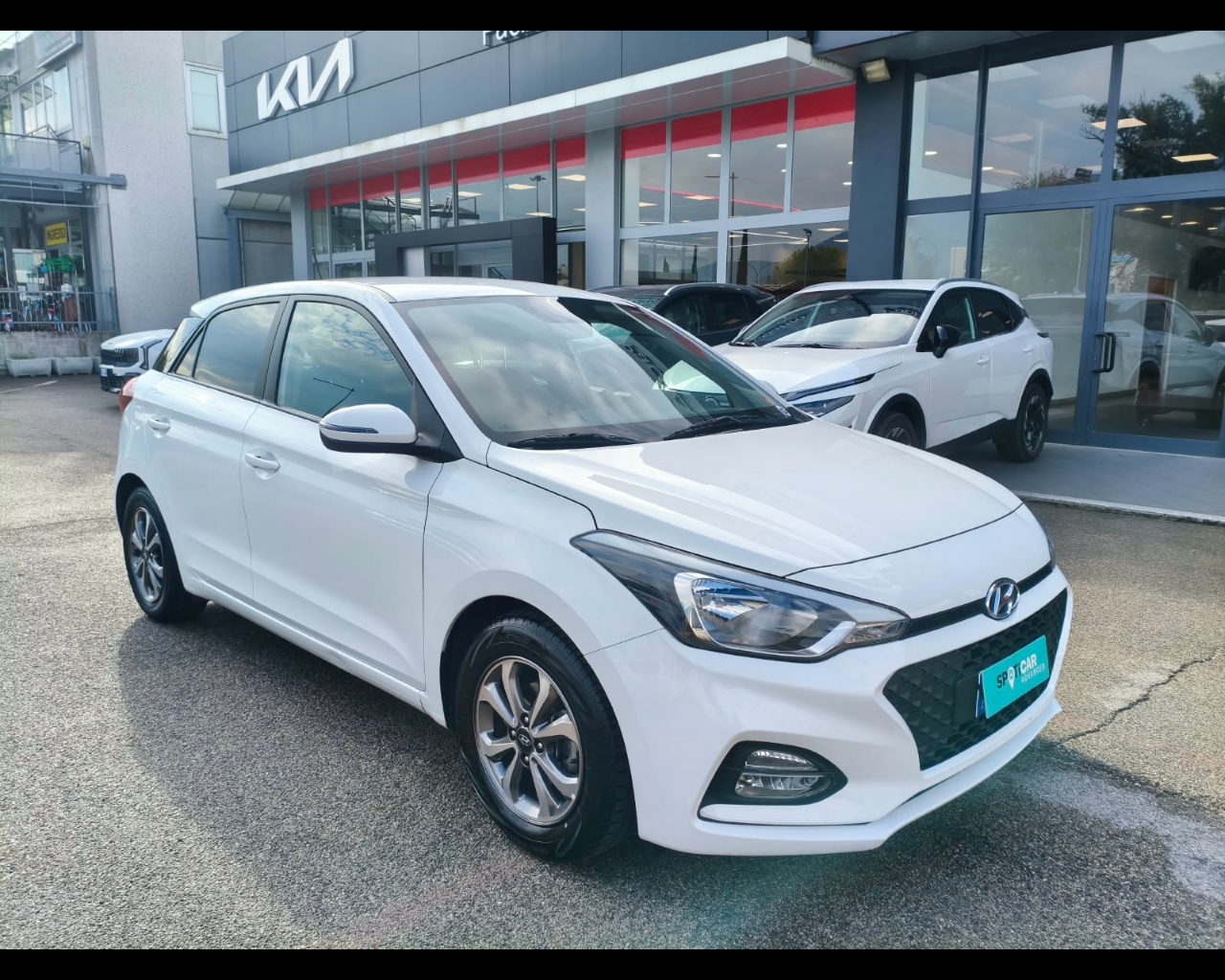 Foto HYUNDAI i20 5p 1.2 mpi Connectline 75cv Gpl