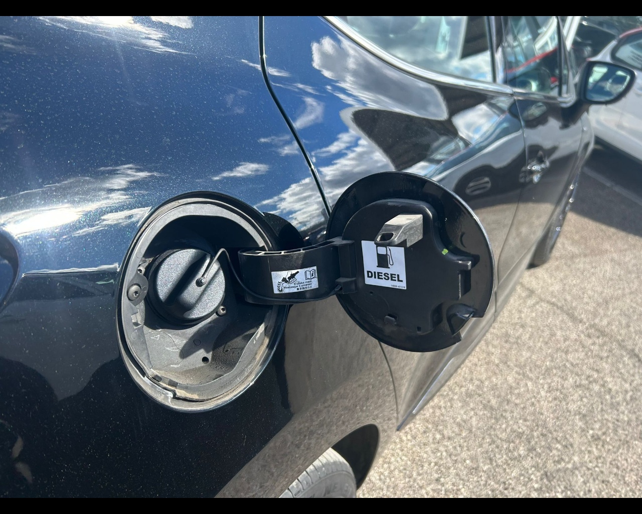 Foto RENAULT Clio 1.5 dci energy Duel 90cv