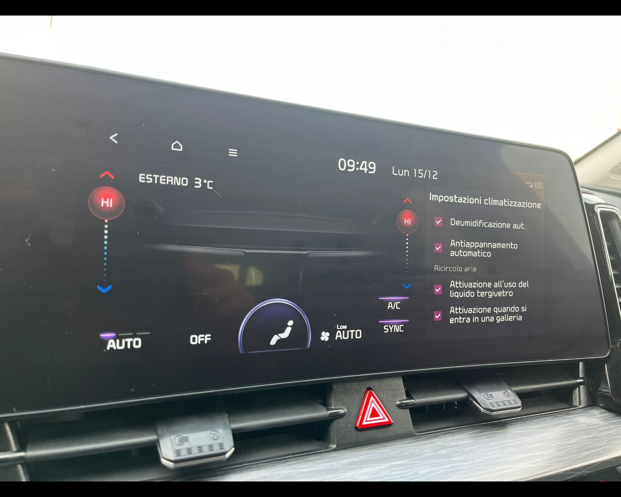 Foto KIA Sportage 1.6 crdi mhev Style imt