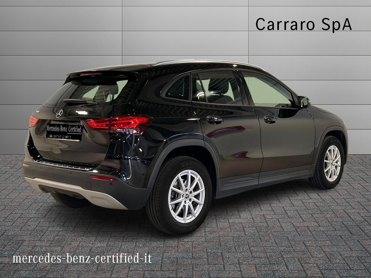 Mercedes GLA GLA 180 D Executive 8G-DCT - 2