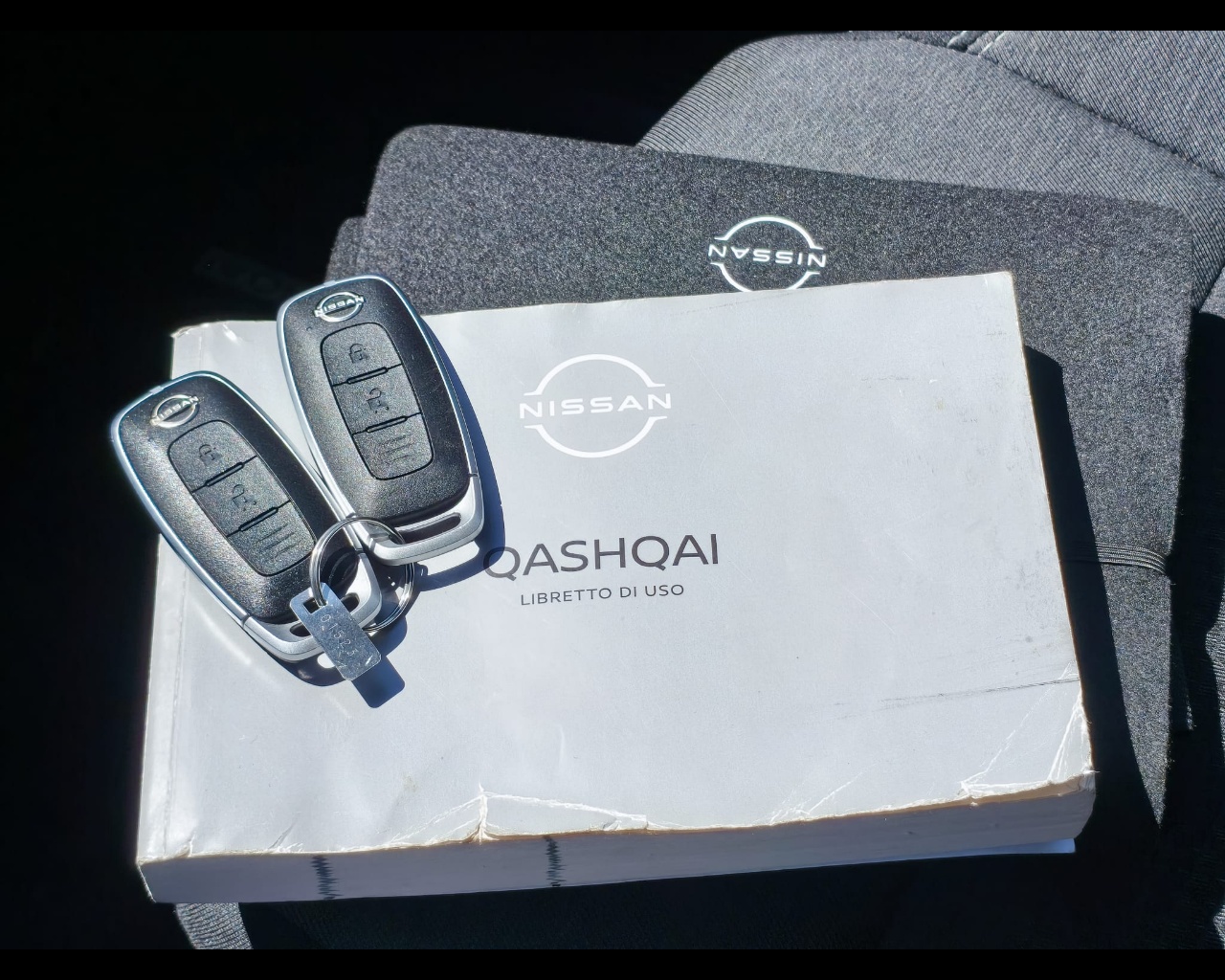 Foto NISSAN Qashqai 1.3 mhev N-Connecta 2wd 158cv xtr