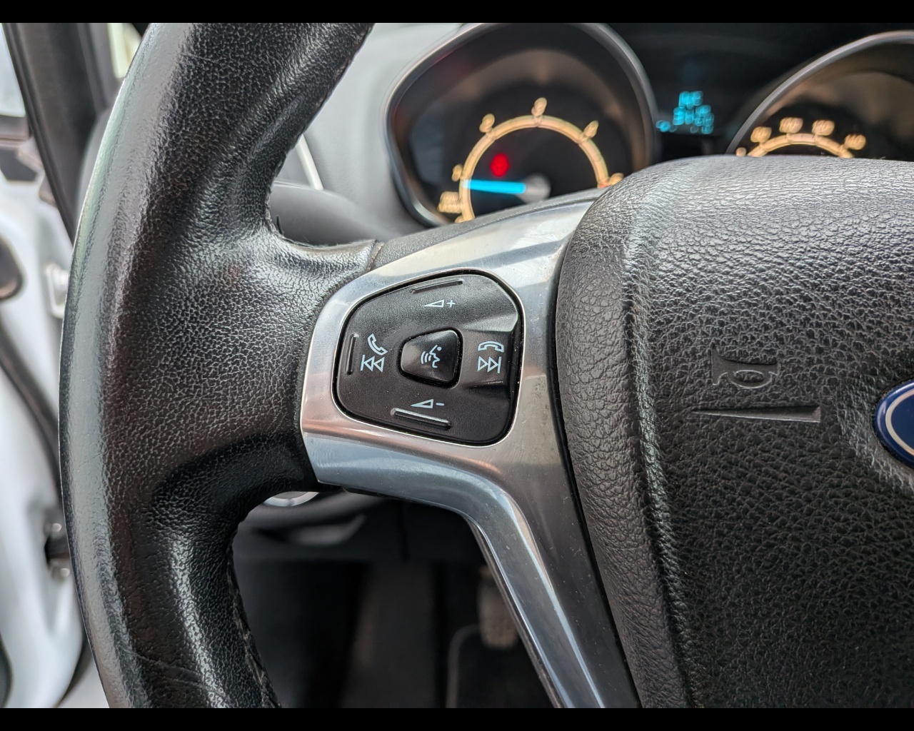 Foto FORD B-Max 1.5 tdci Titanium 75cv